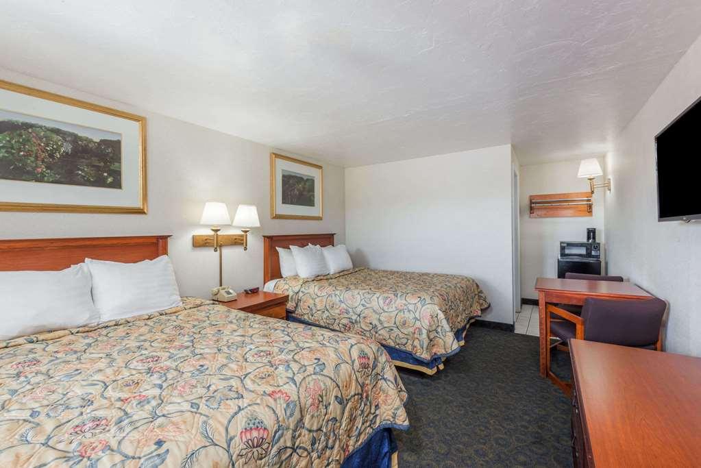 Knights Inn North Attleboro Room photo